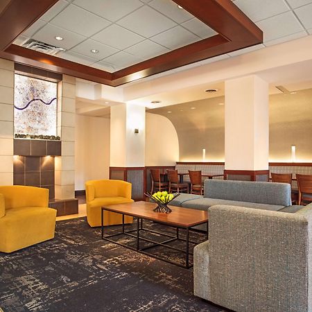 Hyatt Place Cincinnati Blue Ash Exterior photo